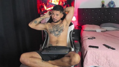 dereck_karte live cam on Cam4