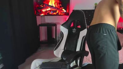 dereck_karte live cam on Cam4