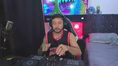 dereck_karte live cam on Cam4