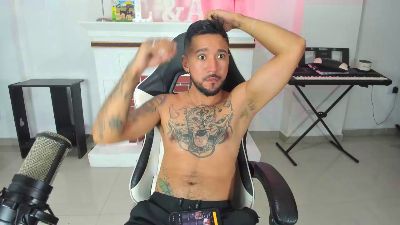 dereck_karte live cam on Cam4