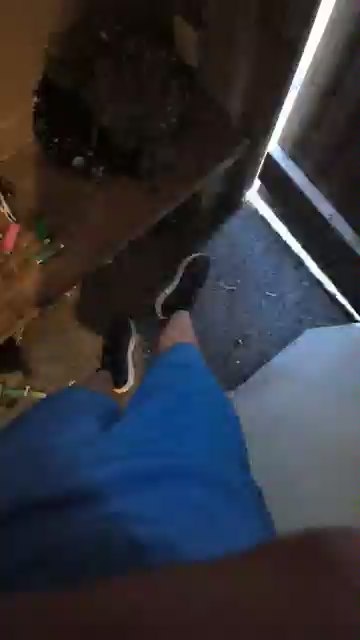 derekhomes1 live cam on Cam4