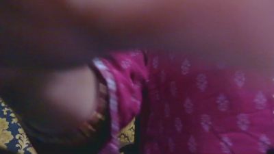 desireena2 live cam on Cam4