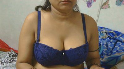 desireena2 live cam on Cam4