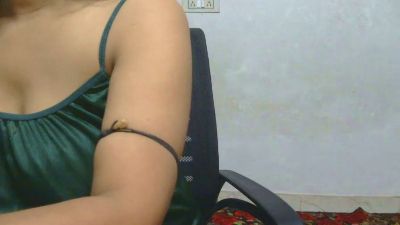 desireena2 live cam on Cam4