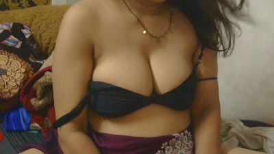 desireena2 live cam on Cam4