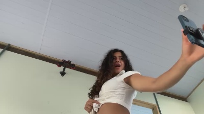 deusaludovica live cam on Cam4