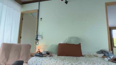 deusaludovica live cam on Cam4
