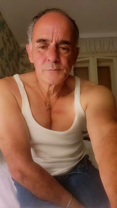 devid_xxx live cam on Cam4