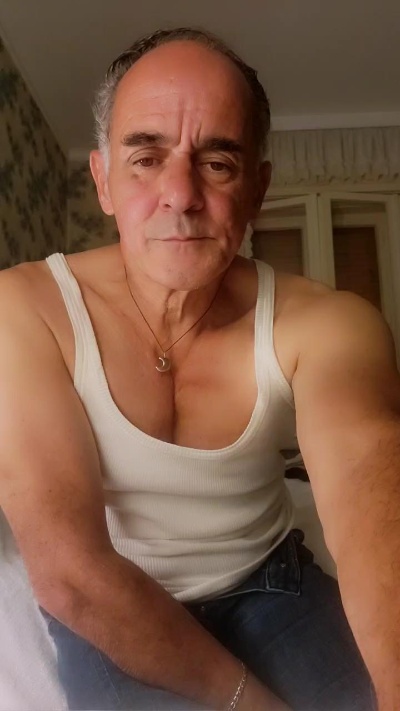 devid_xxx live cam on Cam4