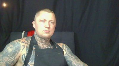devilwithtats live cam on Cam4