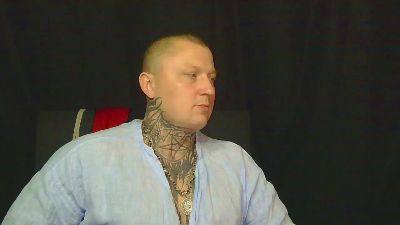 devilwithtats live cam on Cam4
