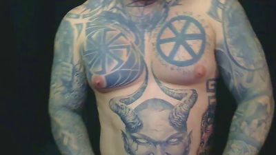 devilwithtats live cam on Cam4