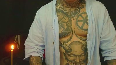 devilwithtats live cam on Cam4