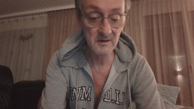 devold_hot live cam on Cam4