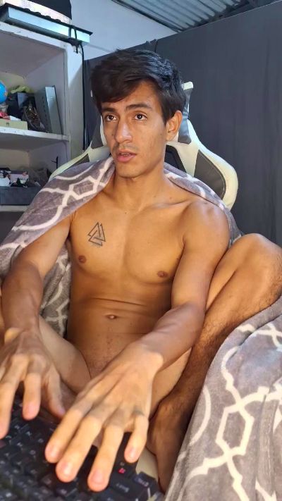 diablito202020 live cam on Cam4