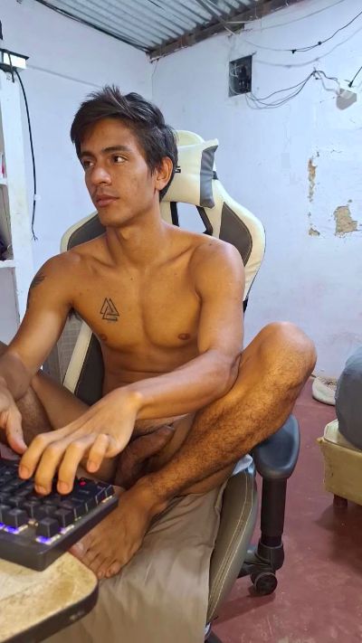 diablito202020 live cam on Cam4