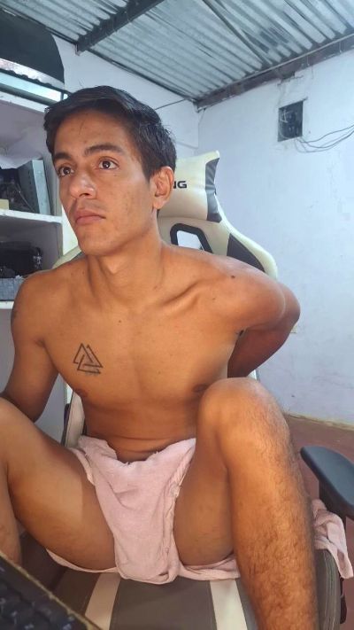 diablito202020 live cam on Cam4