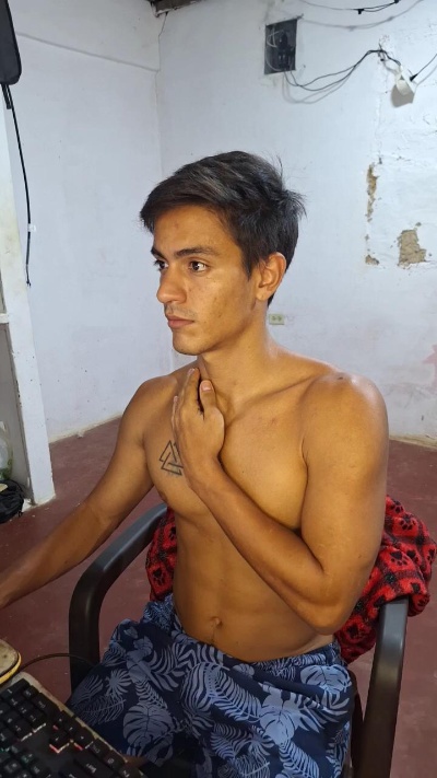 diablito202020 live cam on Cam4