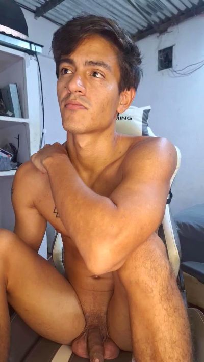 diablito202020 live cam on Cam4