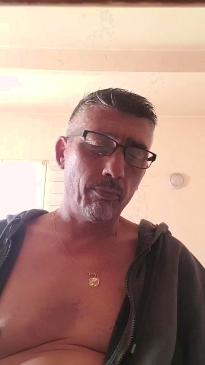 diablo773 live cam on Cam4