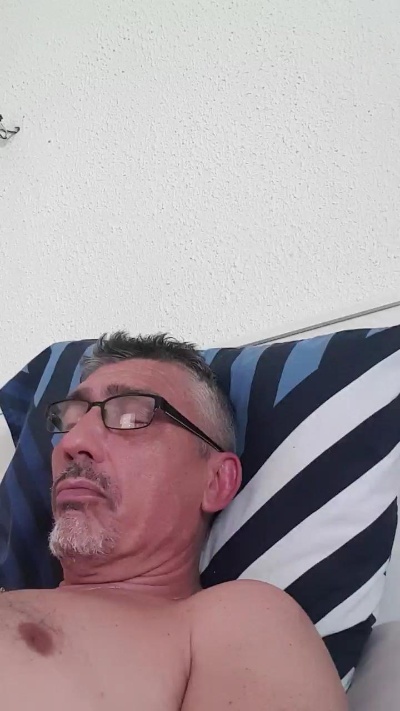 diablo773 live cam on Cam4