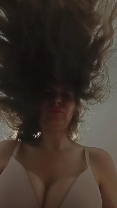 didi2081 live cam on Cam4