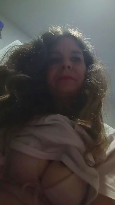 didi2081 live cam on Cam4