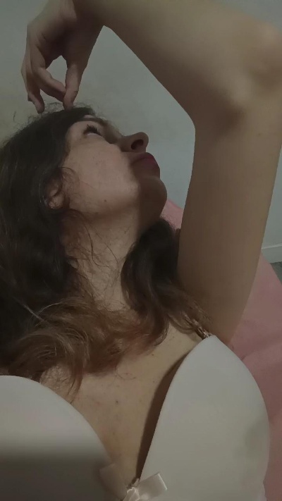 didi2081 live cam on Cam4