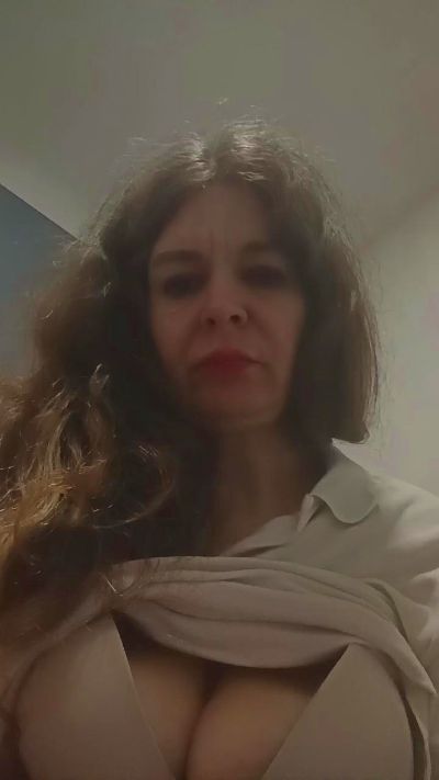 didi2081 live cam on Cam4