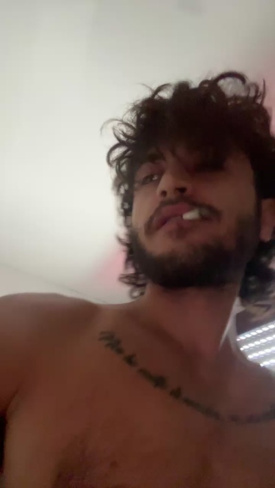 diegoromanoOF live cam on Cam4