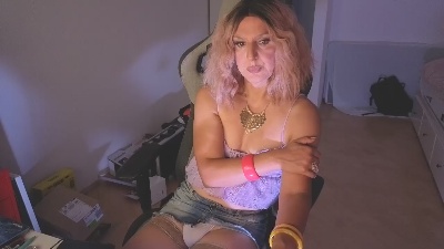 dilaraloves live cam on Cam4