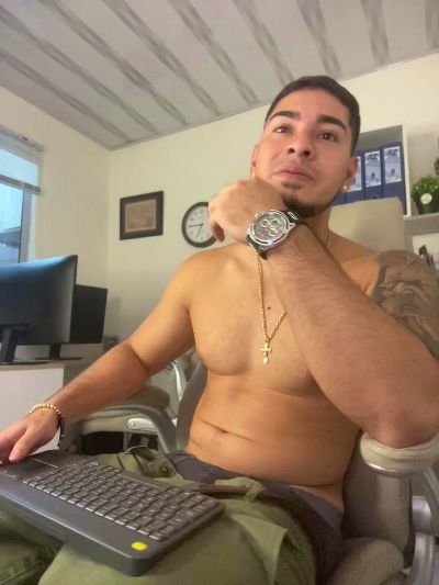 dimitri_coleman live cam on Cam4
