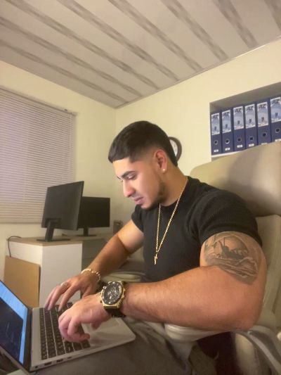 dimitri_coleman live cam on Cam4