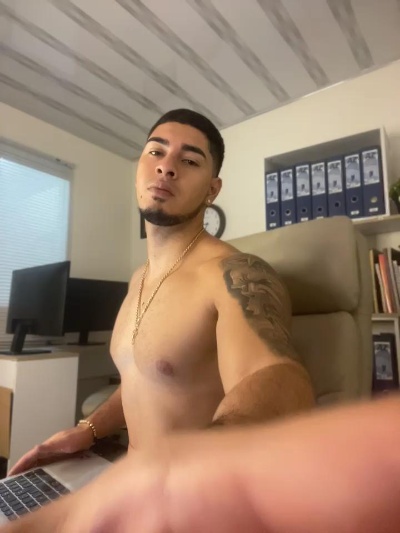dimitri_coleman live cam on Cam4