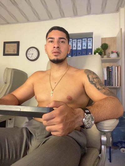 dimitri_coleman live cam on Cam4