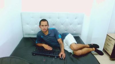 dimon_mael live cam on Cam4