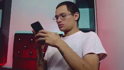 dimon_mael live cam on Cam4