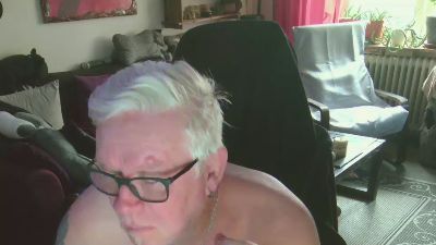 dirtyminds1 live cam on Cam4