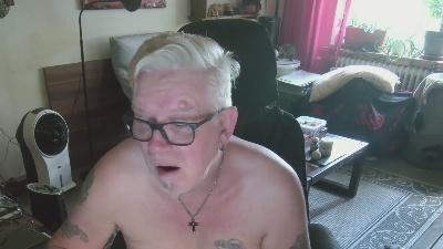 dirtyminds1 live cam on Cam4