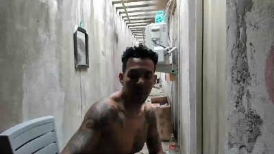 dirtyshowmuscle live cam on Cam4