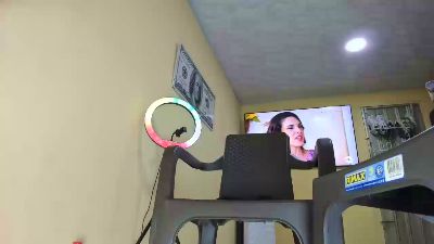 dirtyshowmuscle live cam on Cam4