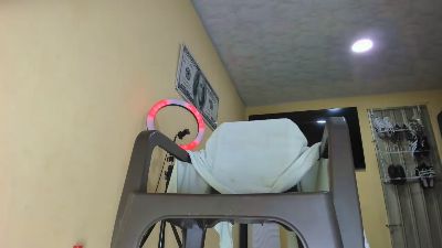 dirtyshowmuscle live cam on Cam4