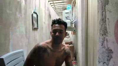 dirtyshowmuscle live cam on Cam4