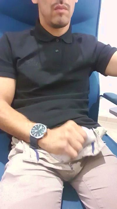 disableman live cam on Cam4