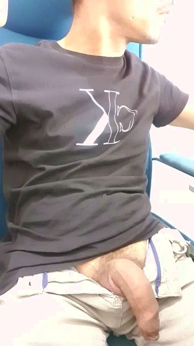 disableman live cam on Cam4