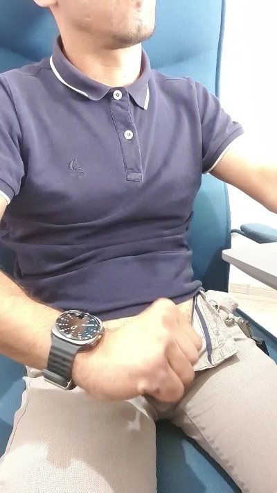disableman live cam on Cam4