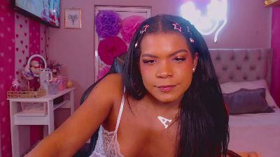divinetransx live cam on Cam4