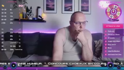 djShyVibes live cam on Cam4