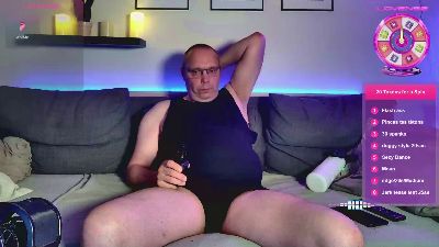 djShyVibes live cam on Cam4