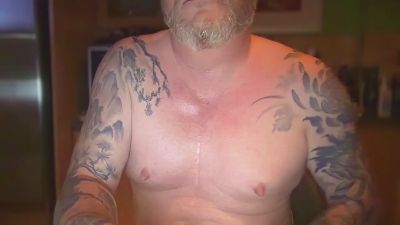 djhants live cam on Cam4
